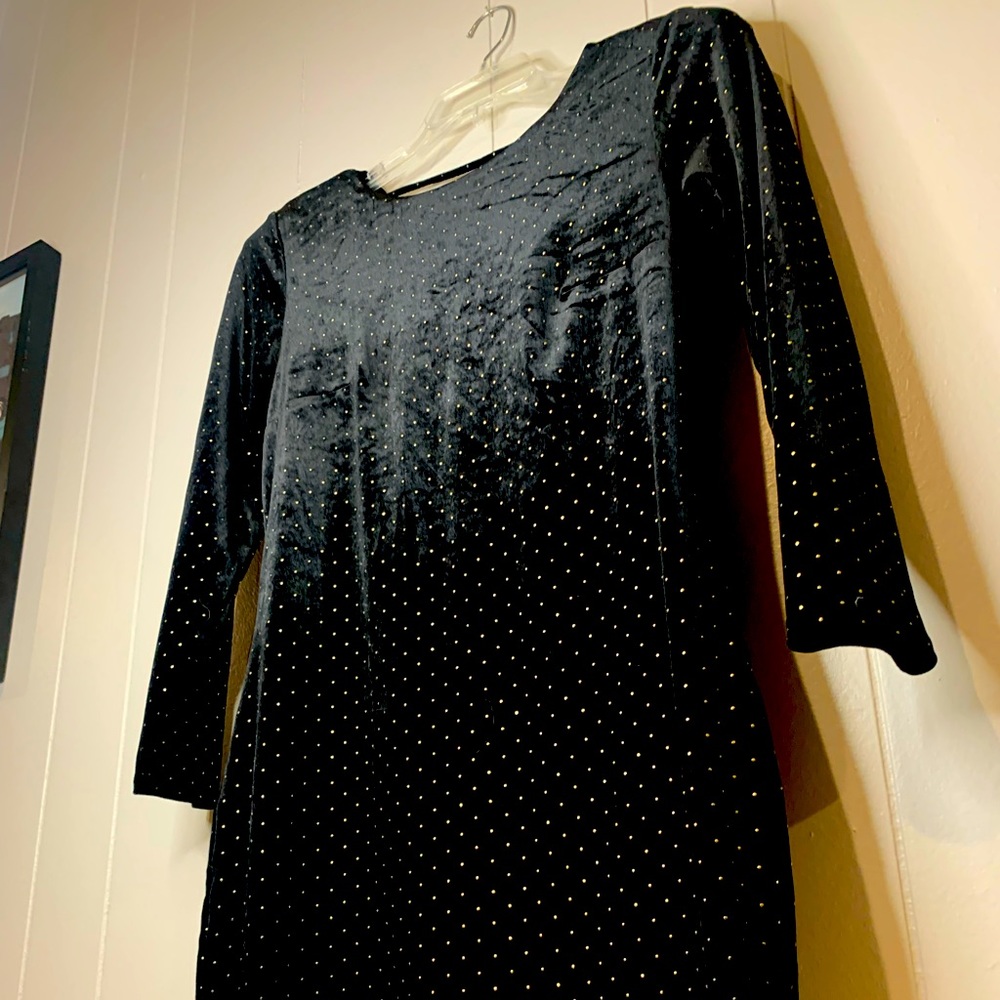 Express black velvet long-sleeved cocktail dress!